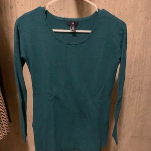 Tight fitting - teal sweater!